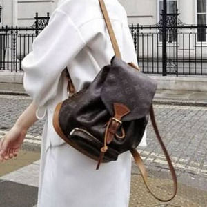 💎✨Authentic✨💎 Louis Vuitton Monogram Montsouris MM